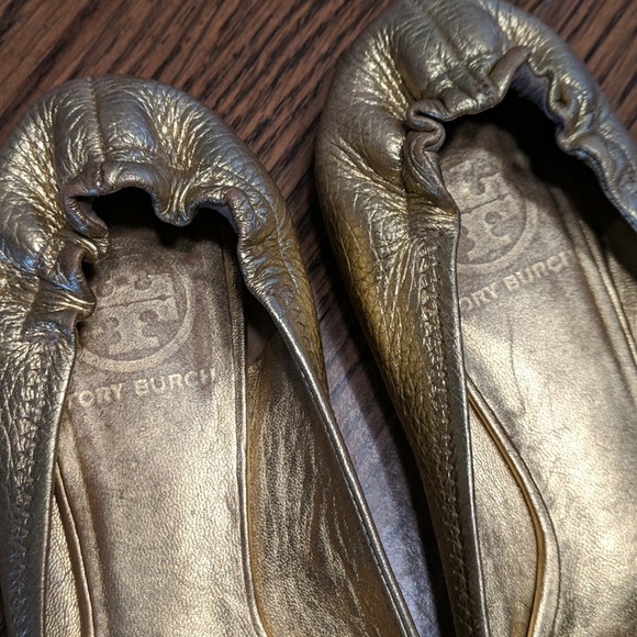 Tory Burch Gold Metallic Leather Flats 7 - Picture 12 of 14